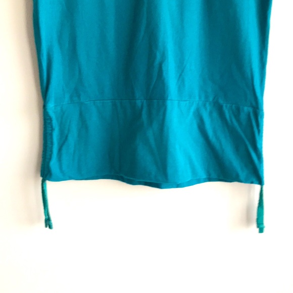 🎀Roots Active 100% Cotton Logo Embroidered Medium Size Top Tee - Picture 4 of 7